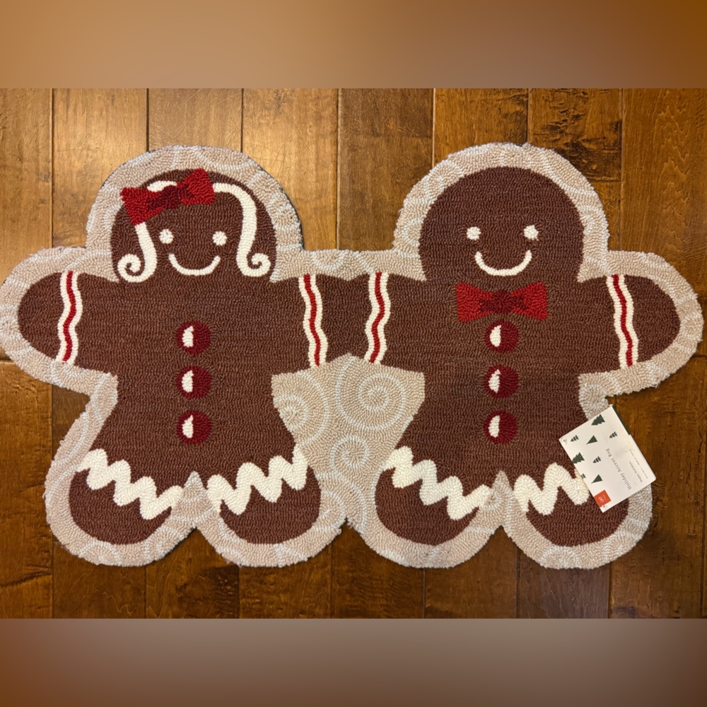 Loloi Christmas Gingerbread Man & Lady - Gingerbread Couple Holiday Rug (NEW)